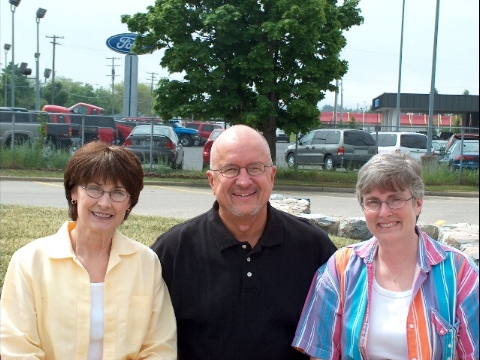 Penny, John, Barb breakfast
